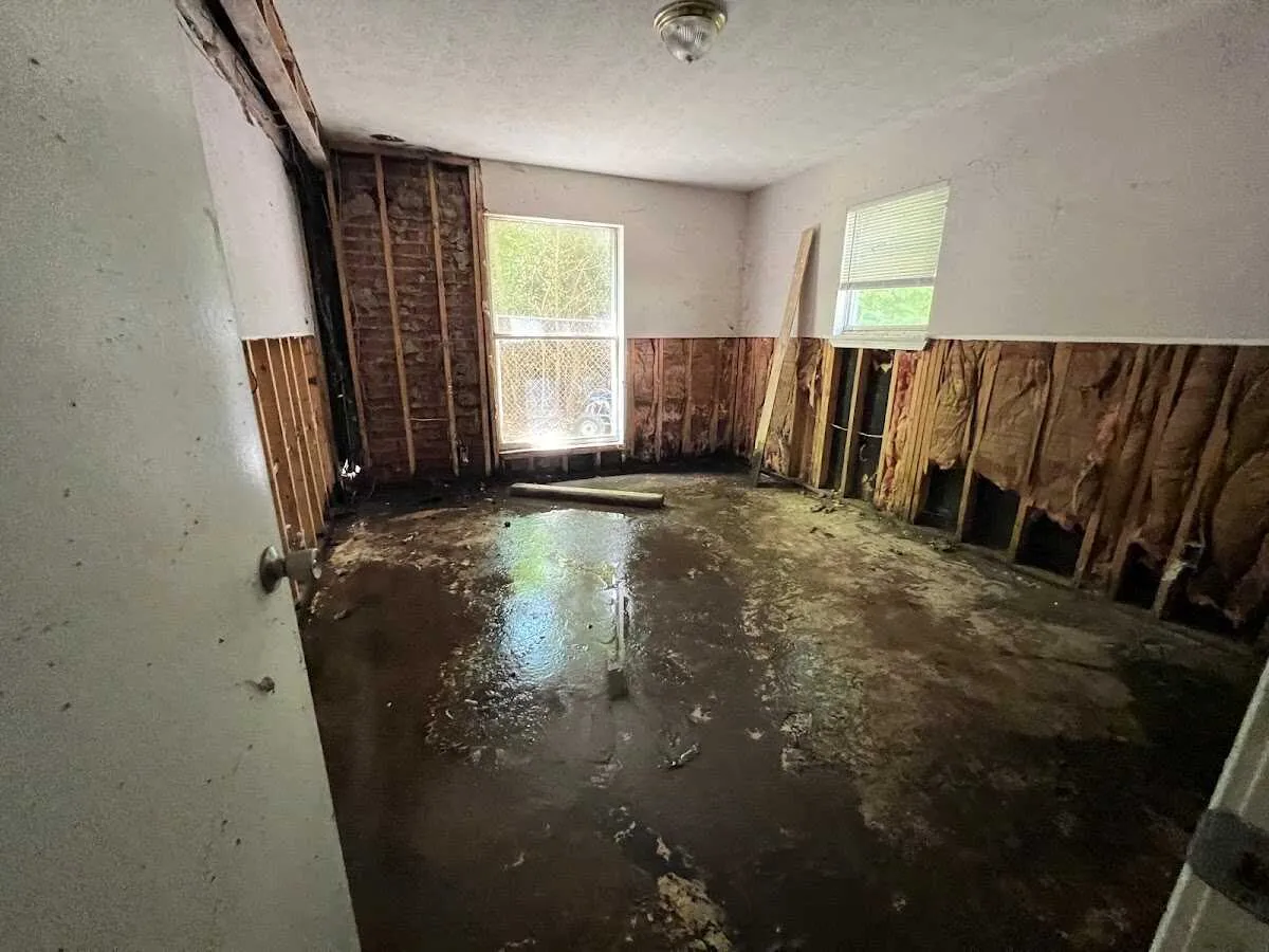 Water Damage Restoration services in Westwood Lakes, FL